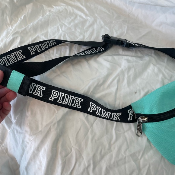 Pink Victoria Secret brant belt bag - Picture 3 of 5